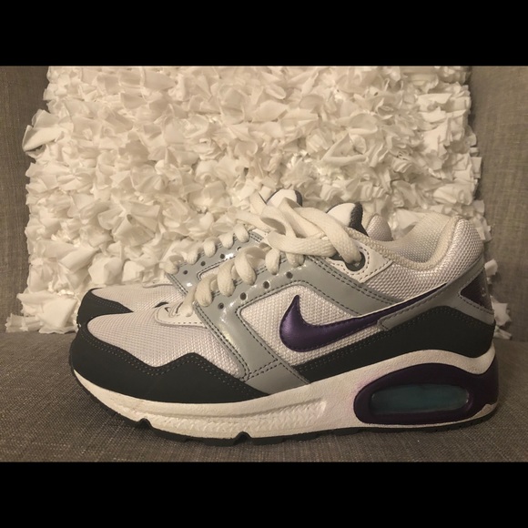 le scarpe nike airmax navigare sz 65 poshmark le scarpe nike airmax navigare sz 65 poshmark